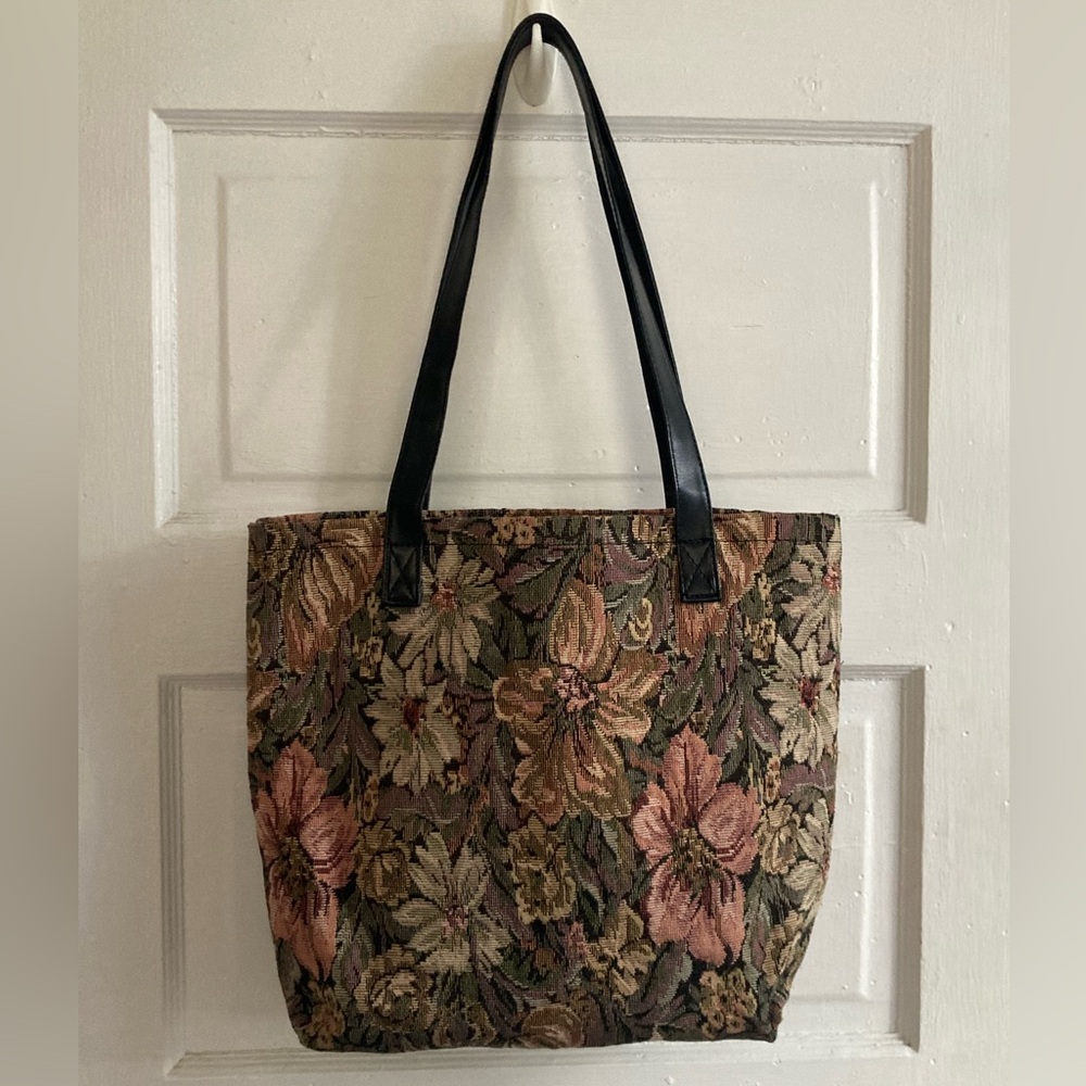 Vintage Floral Tapestry Tote - Picture 2 of 14
